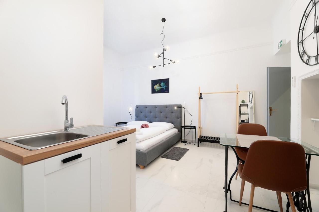 רייקה Apartments Luan מראה חיצוני תמונה