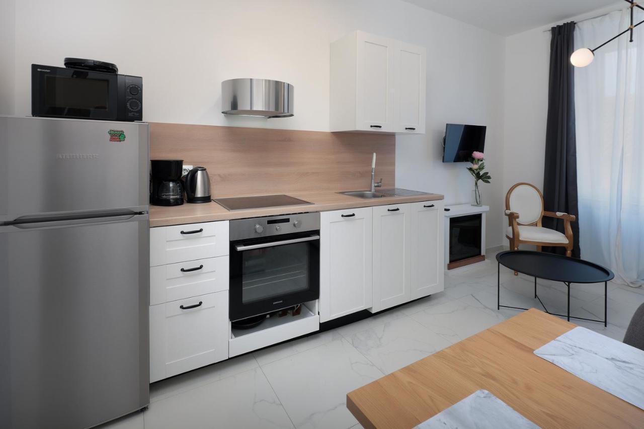 רייקה Apartments Luan מראה חיצוני תמונה